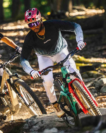 DHARCO RACE MIDNIGHT PRISM Dres s dlouhým rukávem zelený