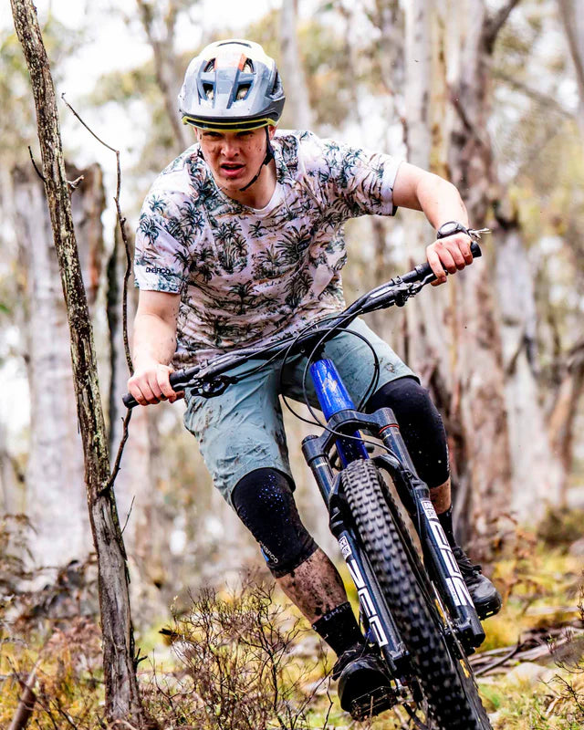 DHARCO TRAIL ENVY Short Green