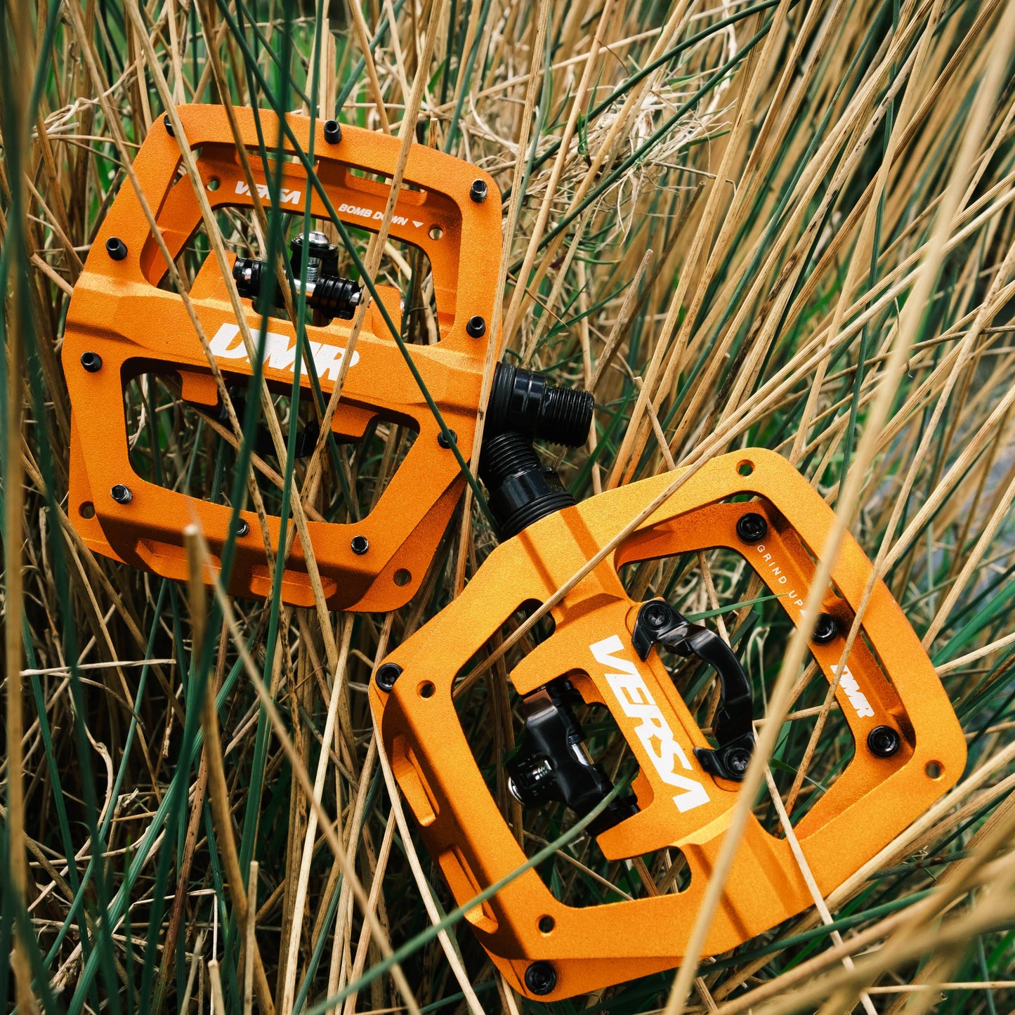 DMR VERSA Oranžové pedály