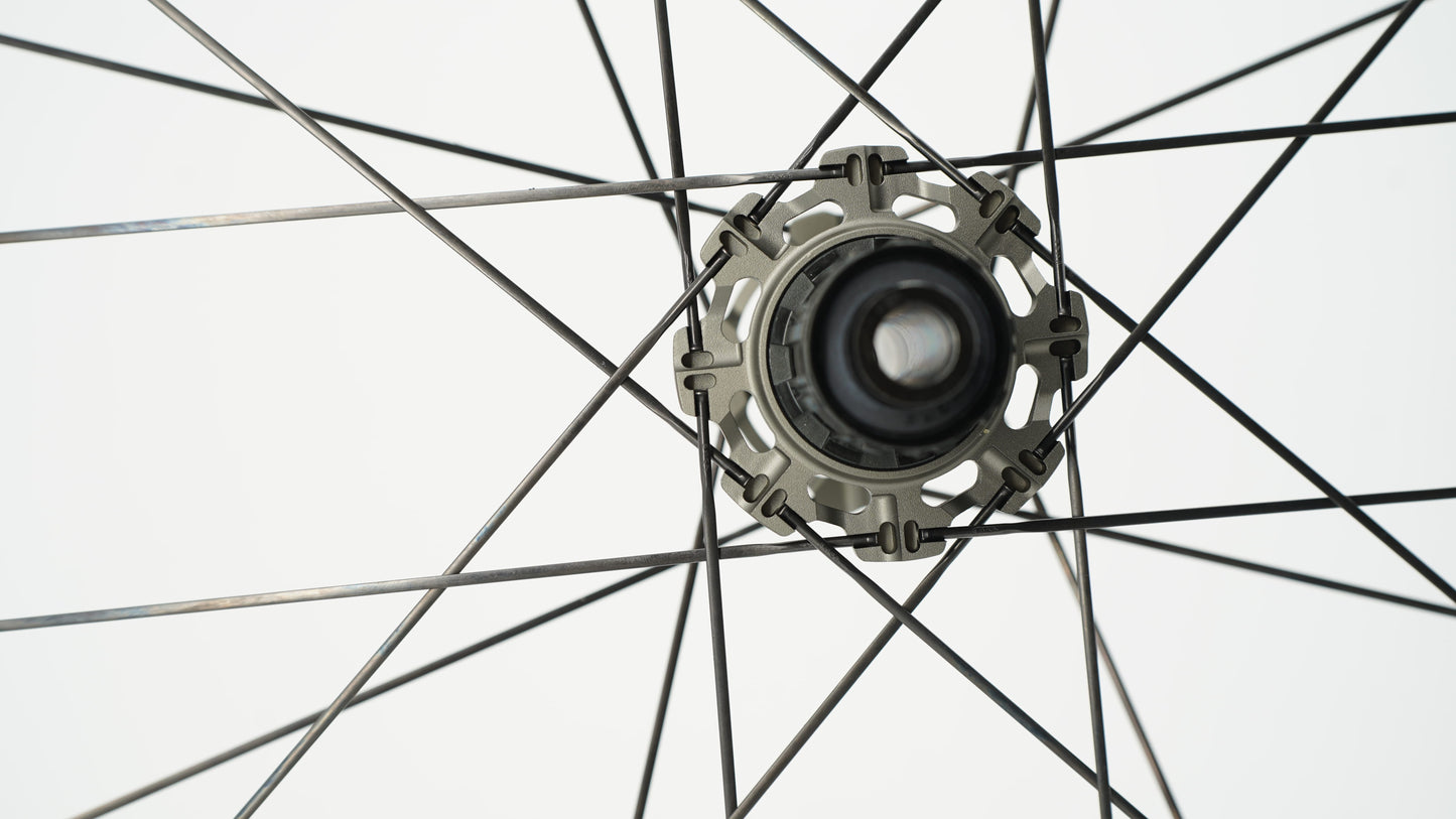 Pár kol SCOM AERO 50 Tubeless Ready (Center Lock)
