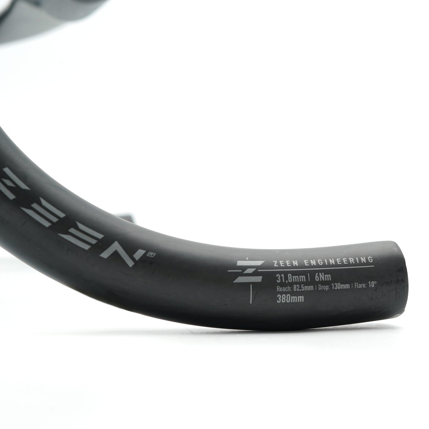 ZEEN ROAD hanger