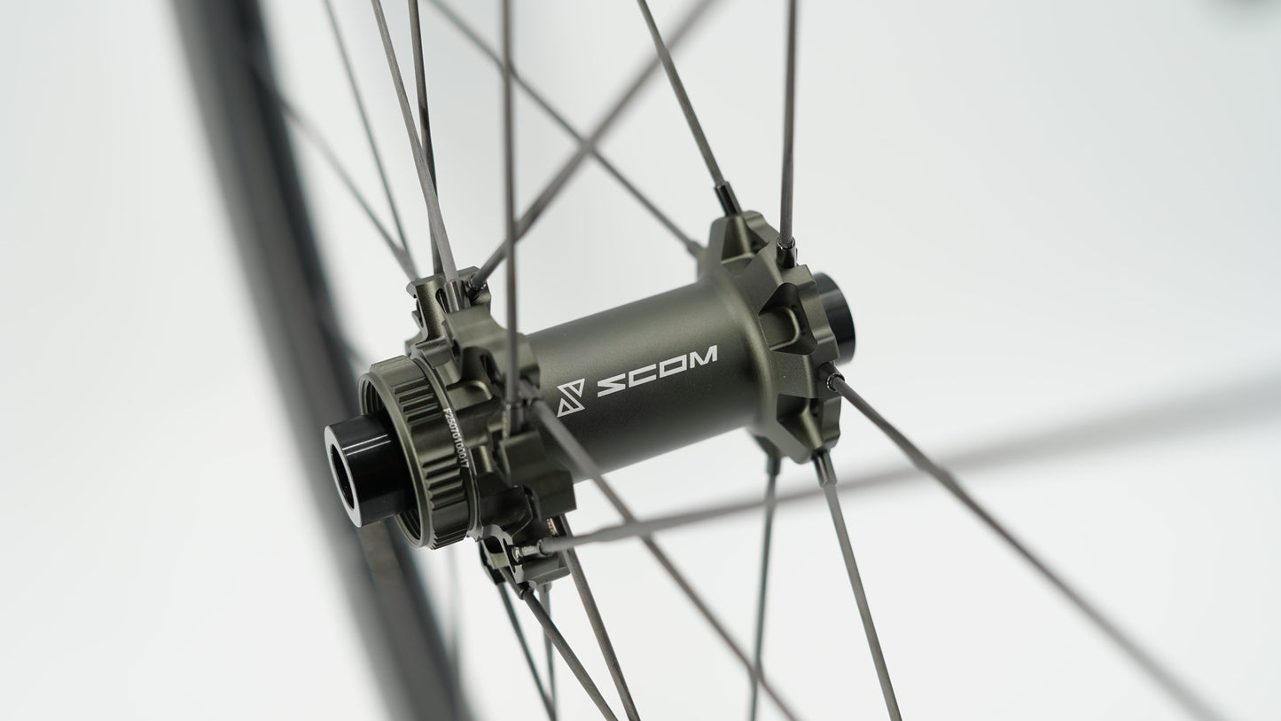 Pairs of SCOM ULTRA Tubeless Ready Wheels (Center Lock)