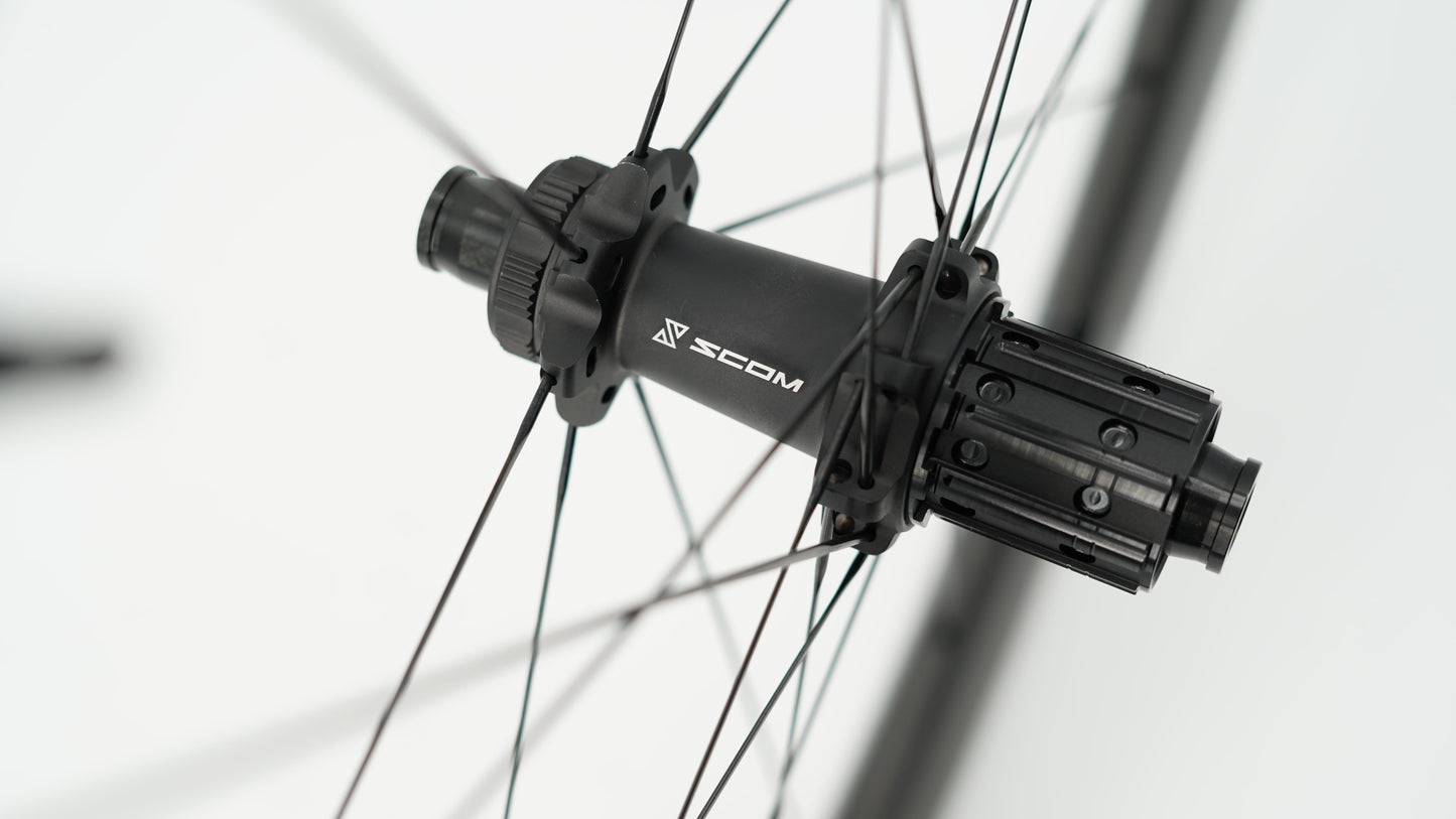 Pár kol SCOM EVO Tubeless Ready (Center Lock)