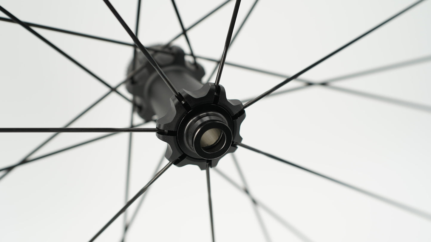 Pár kol SCOM EVO Tubeless Ready (Center Lock)