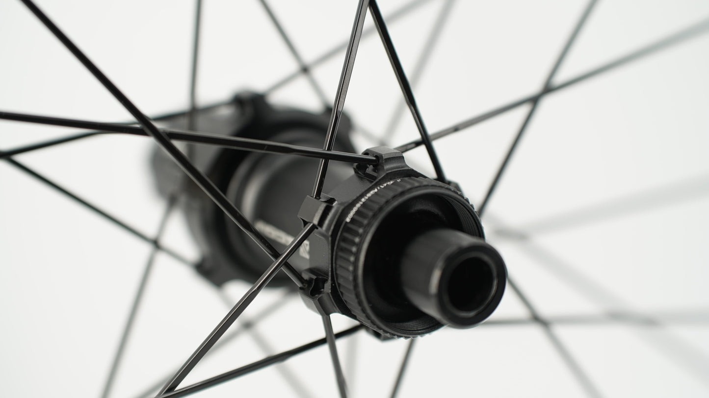 Pár kol SCOM CORSA 45 Tubeless Ready (Center Lock)