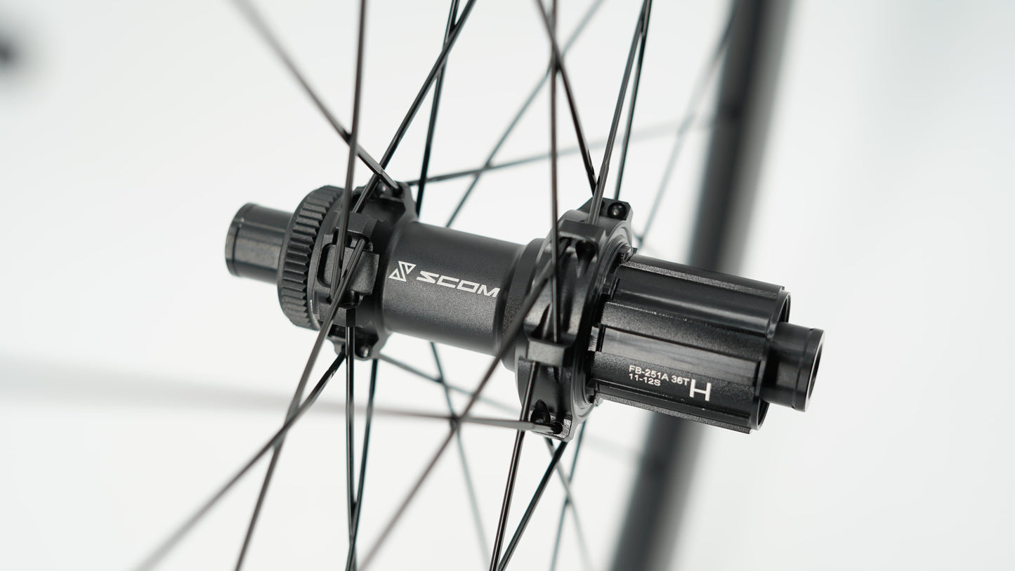 Pár kol SCOM CORSA 60 Tubeless Ready (Center Lock)