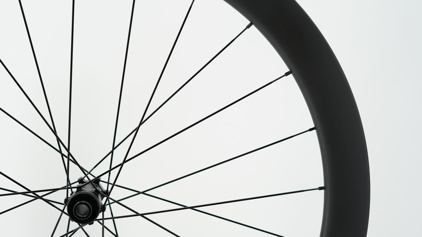 Pár kol SCOM CORSA 60 Tubeless Ready (Center Lock)