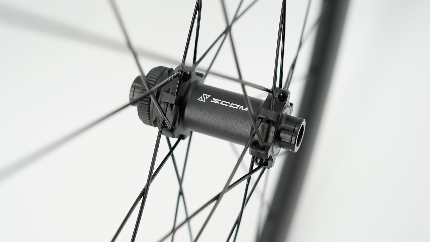 Pár kol SCOM CORSA 60 Tubeless Ready (Center Lock)