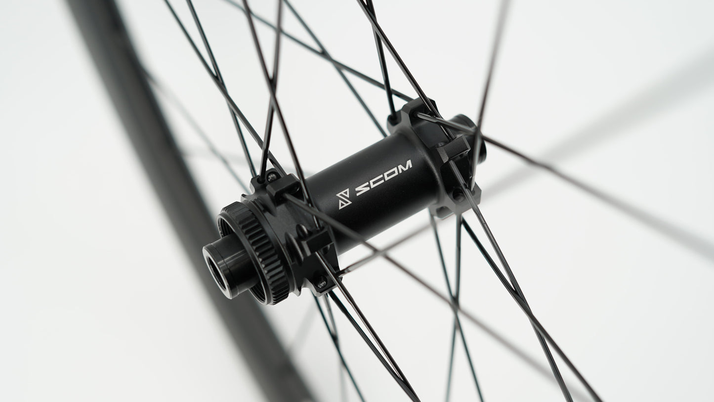 Pár kol SCOM CORSA 60 Tubeless Ready (Center Lock)