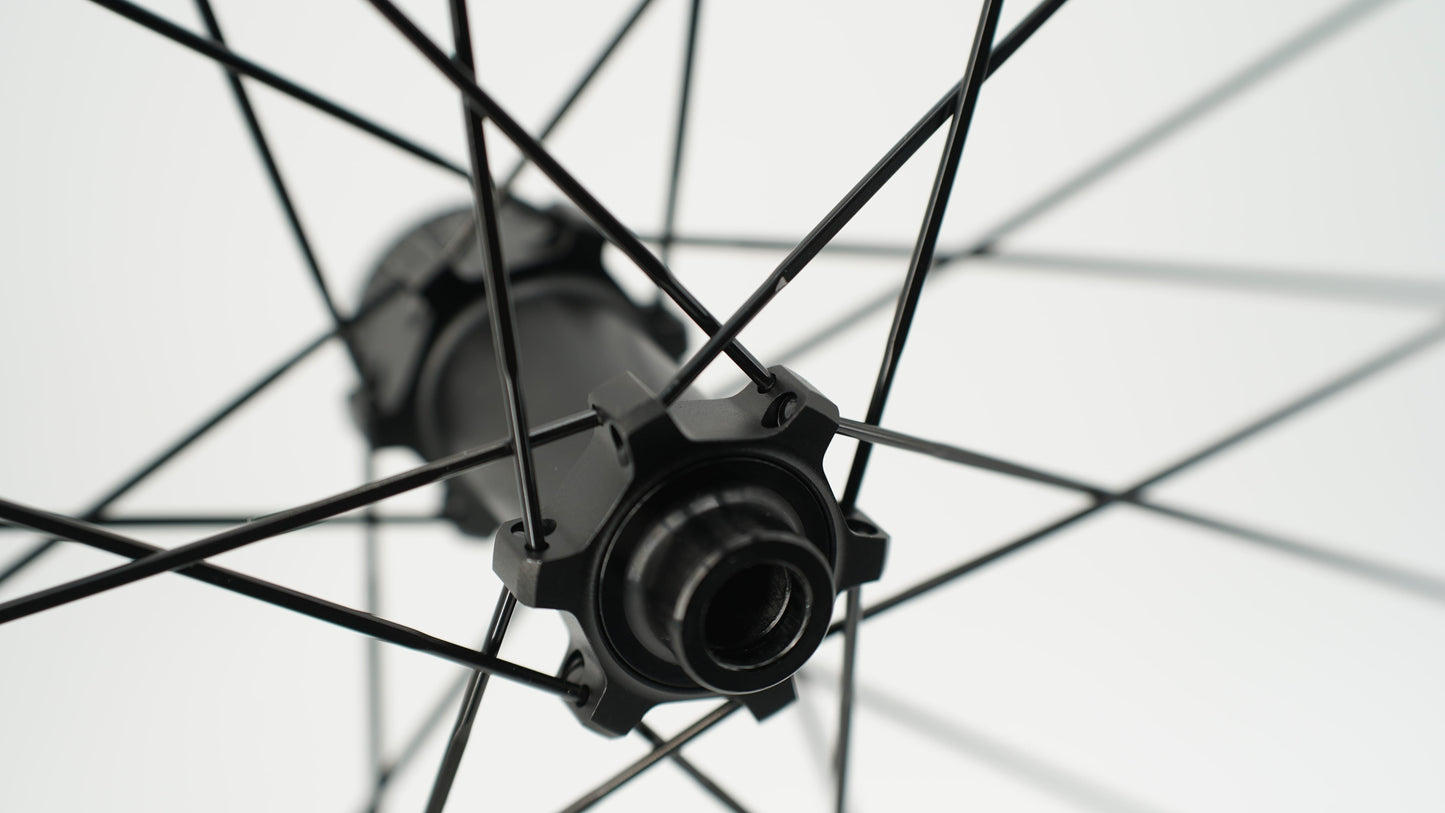 Pár kol SCOM CORSA 60 Tubeless Ready (Center Lock)