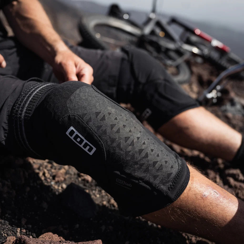ION K-Pact Unisex Knee Pads Black
