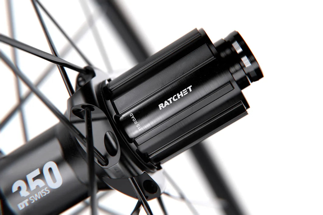 Zadní kolo DT SWISS PR 1600 SPLINE 23 DIC Tubeless Ready (Center Lock)
