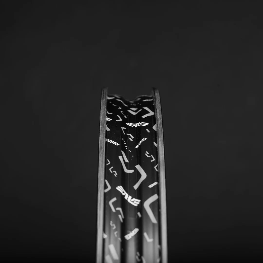 Zadní kolo ENVE G SES 4.5 PRO Tubeless Ready (Center Lock) White
