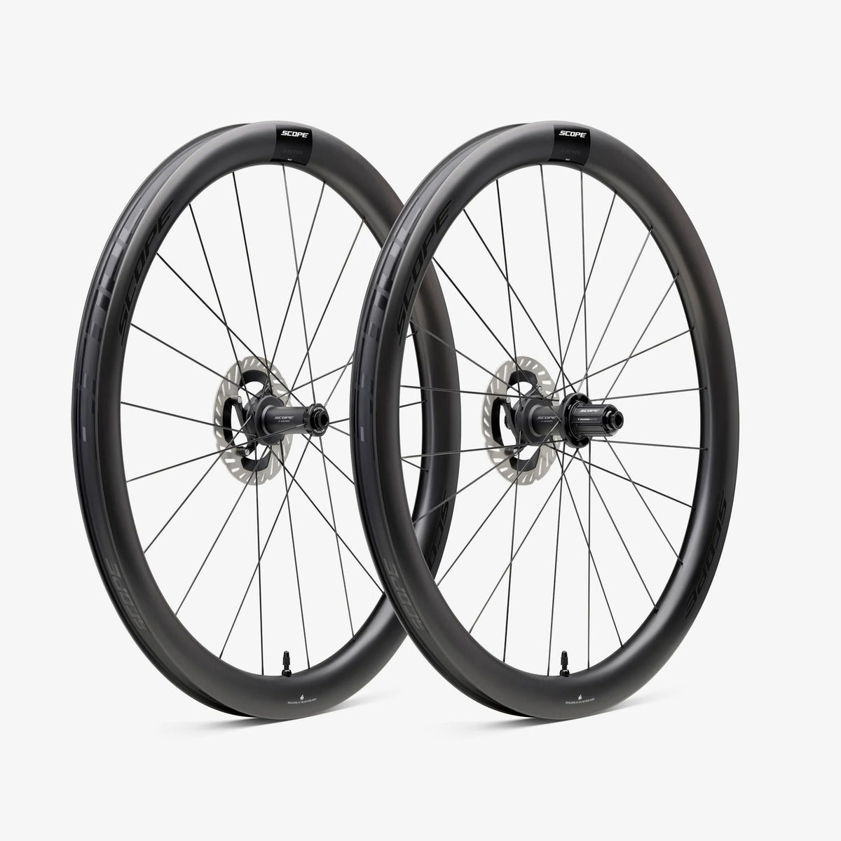 Zapletená kola SCOPE R4.G Tubeless Ready (Centerlock) Černá