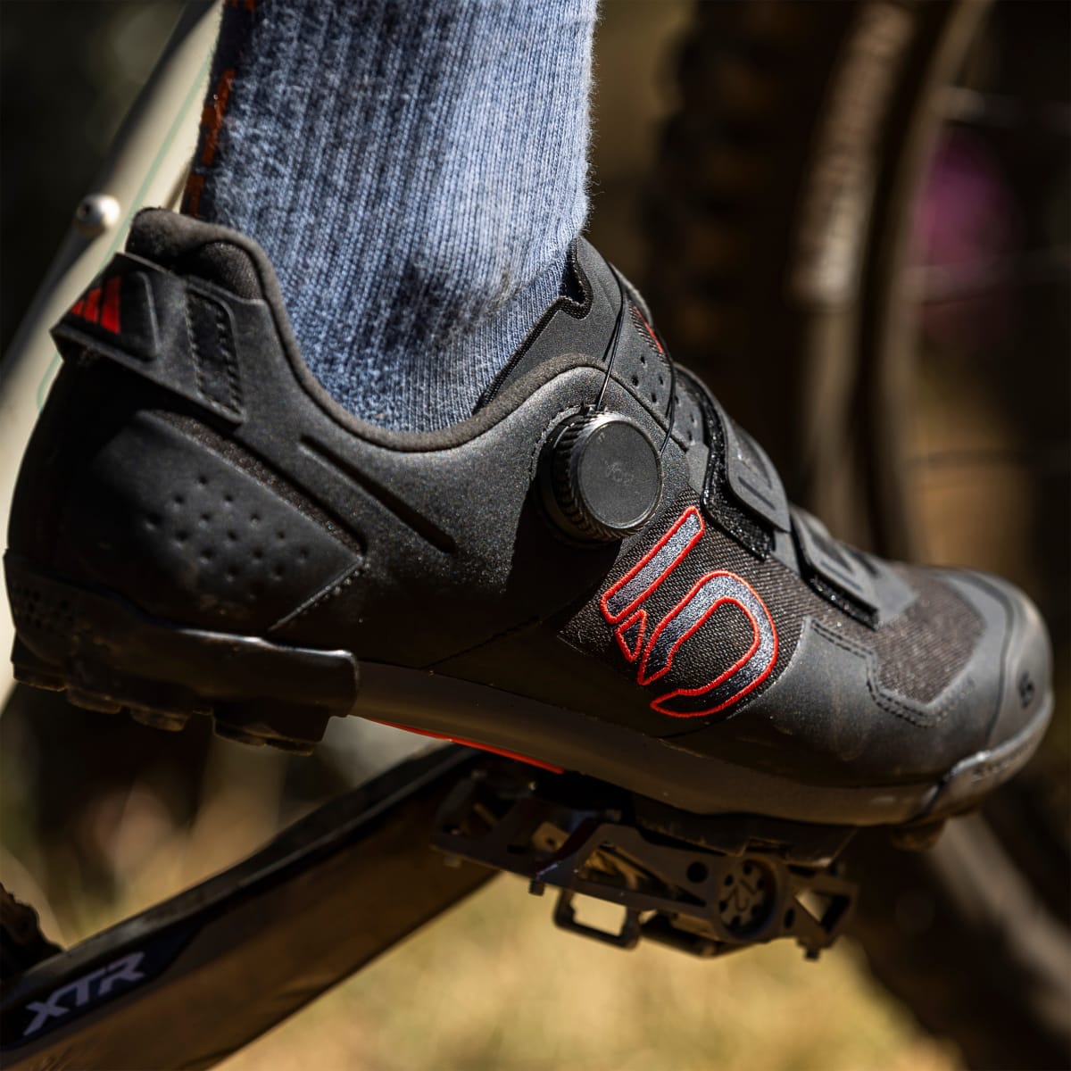 ADIDAS Five Ten Kestrel BOA MTB boty Black/Red 2025