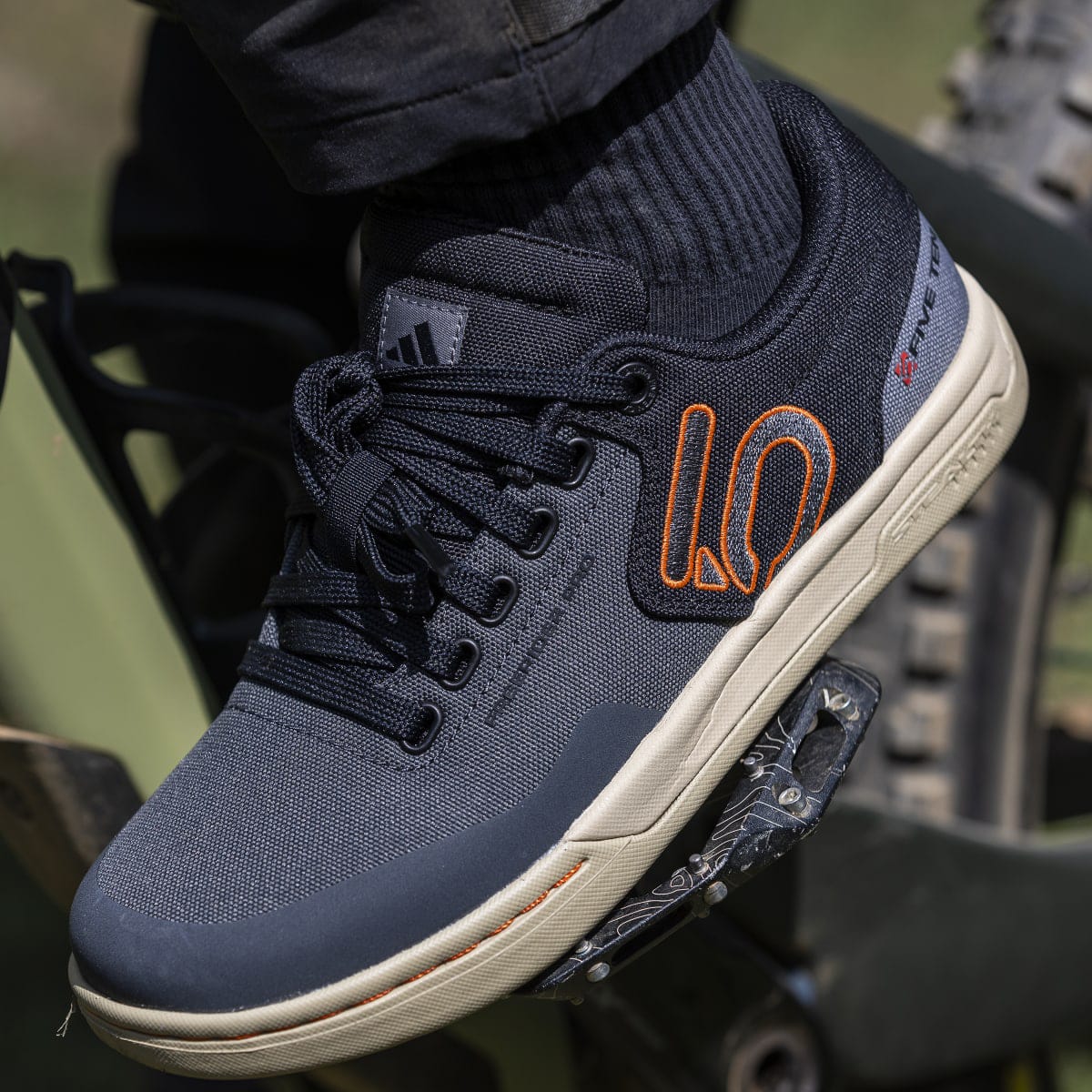 ADIDAS FIVE TEN FREERIDER PRO CANVAS Dámská MTB obuv Grey/Black 2025