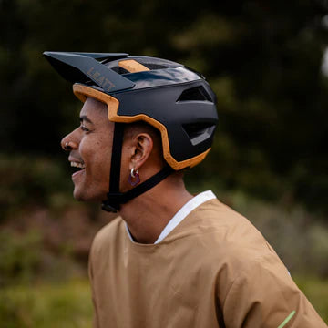 Přilba LEATT ALL-MOUNTAIN 3.0 MTB Black/Orange