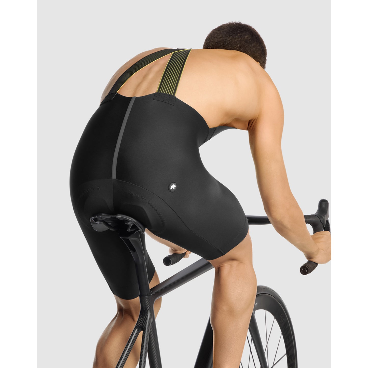 Krátké kalhoty ASSOS EQUIPE R S11 Black Series Bib Short