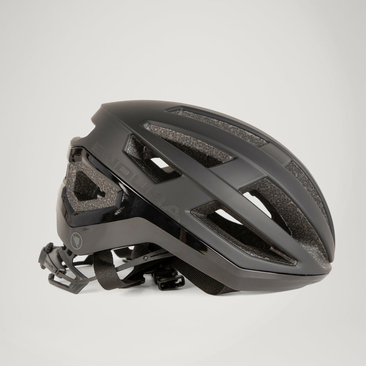Silniční helma ENDURA FS260-PRO černá