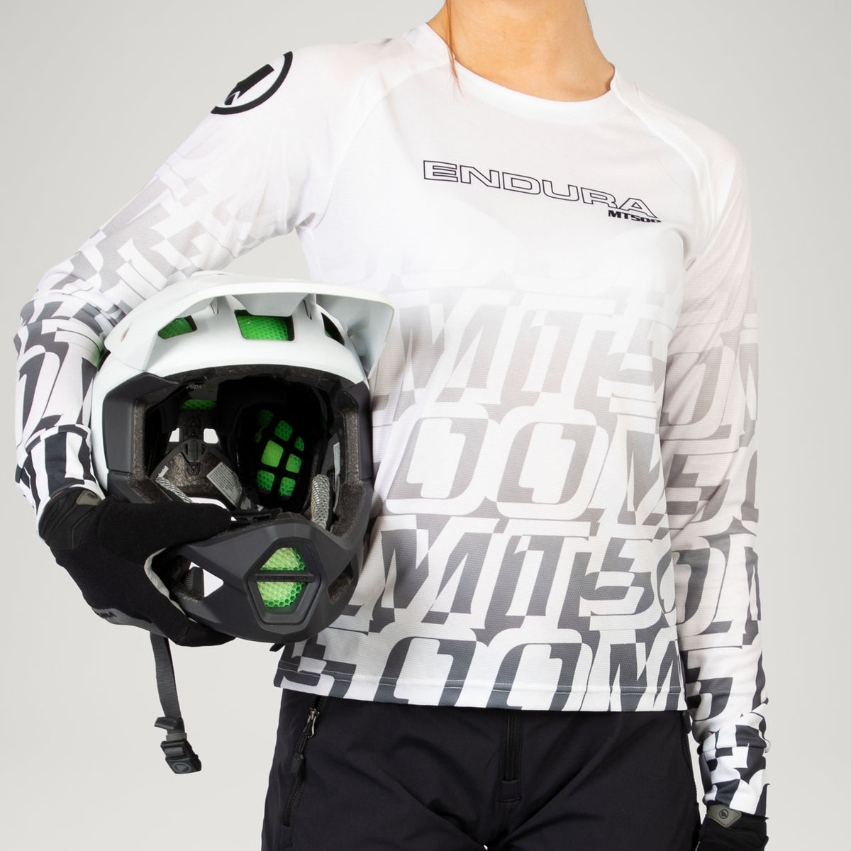 MTB helma ENDURA MT500 INTEGRÁLNÍ MIPS bílá 2026