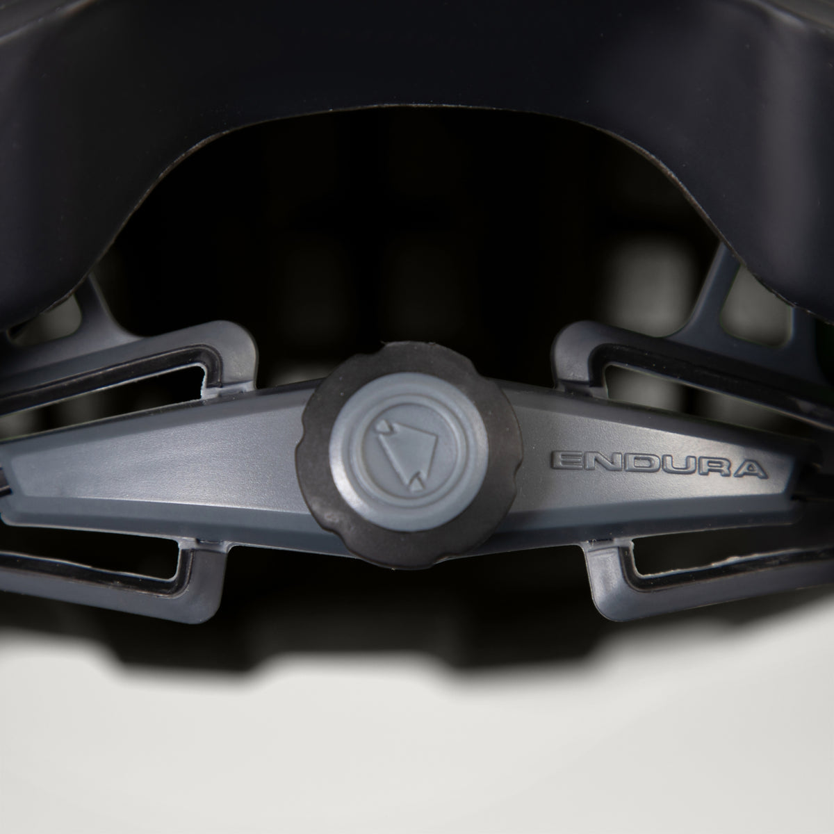 MTB helma ENDURA MT500 INTEGRÁLNÍ MIPS bílá 2026
