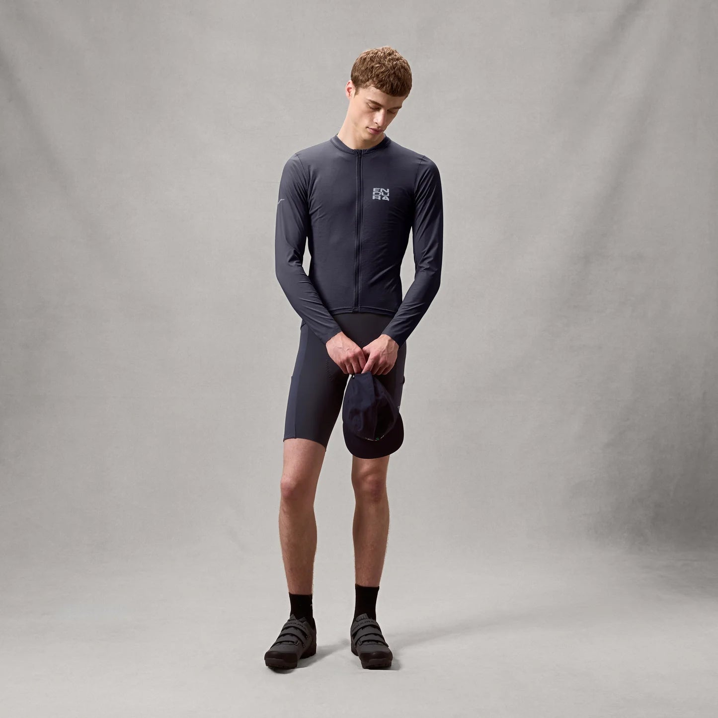 Dres ENDURA ALLTRACK RIDE Dlouhý rukáv Carbon Šedý