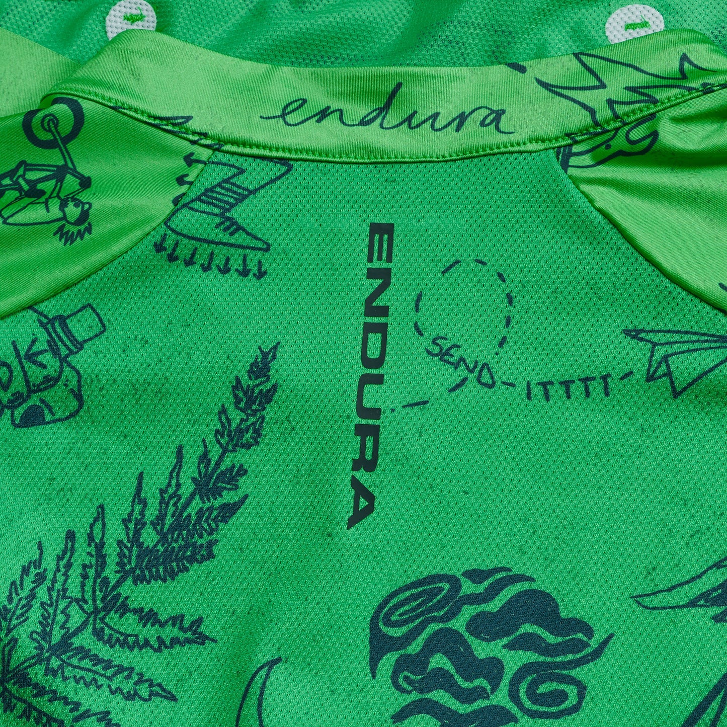 ENDURA PRO SL PRINT Dres s krátkým rukávem zelený