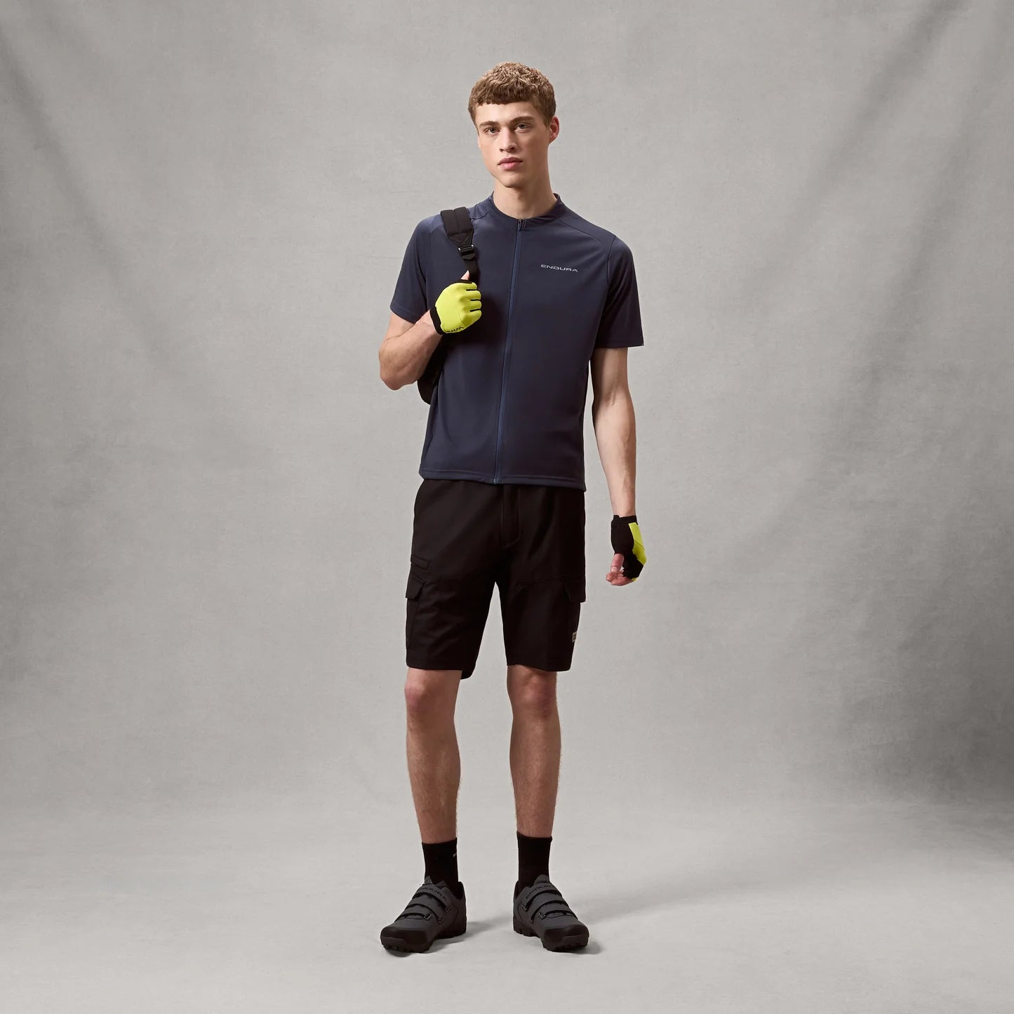ENDURA LOOP ZIPPED Carbon Jersey s krátkým rukávem Grey