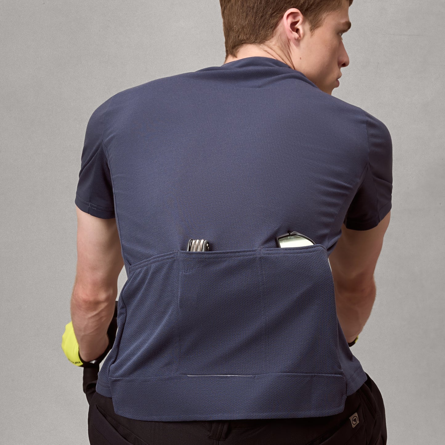 ENDURA LOOP ZIPPED Carbon Jersey s krátkým rukávem Grey