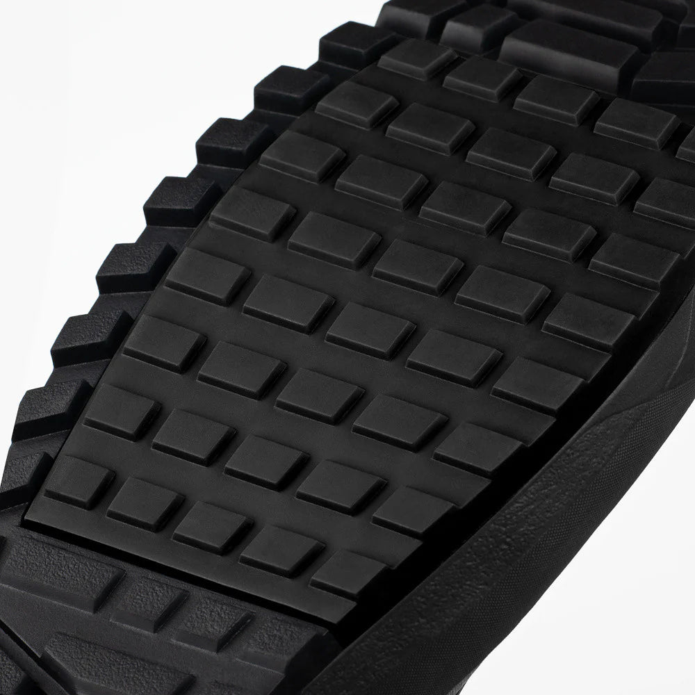 Horské cyklistické boty FIZIK HIVER TERRA NANUQ GTX FLAT černé/šedé