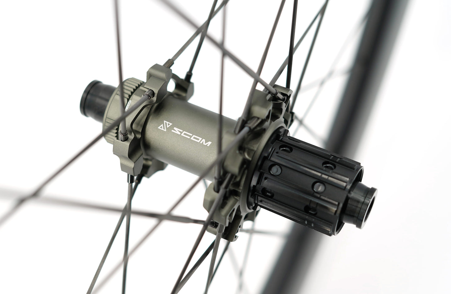 Pár kol SCOM ULTRA Tubeless Ready (Center Lock)