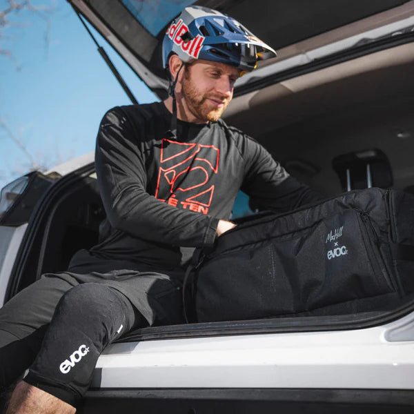 Cestovní taška EVOC BAG 55L MACASKILL