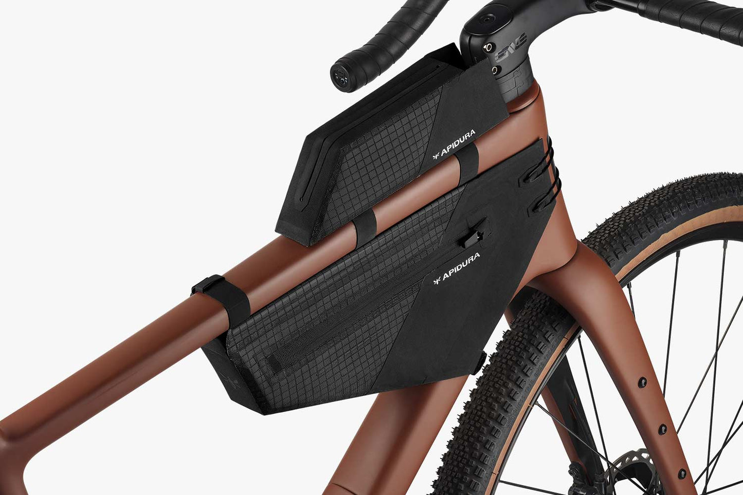 Balení rámových brašen APIDURA AERO SYSTEM Black