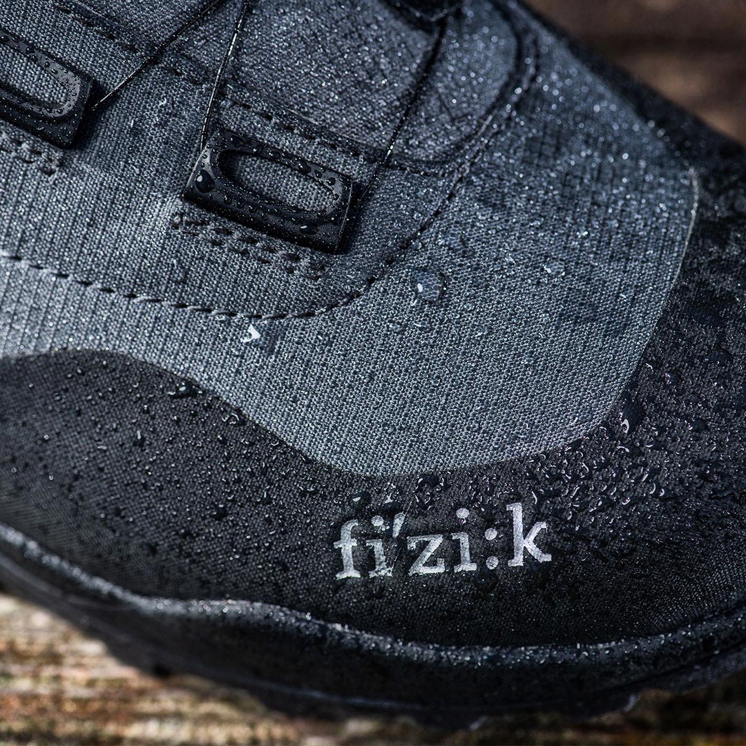 Horské cyklistické boty FIZIK HIVER TERRA NANUQ GTX FLAT černé/šedé