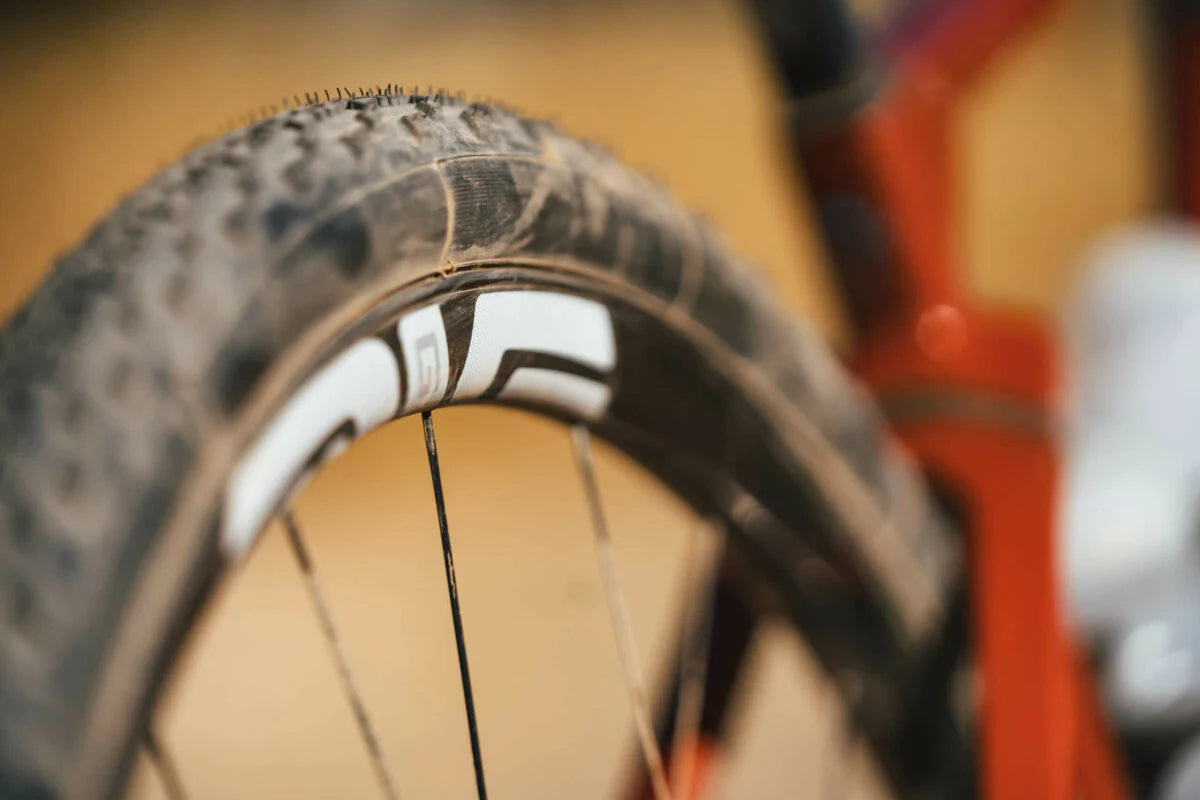 Zadní kolo ENVE G23 Tubeless Ready (Center Lock)