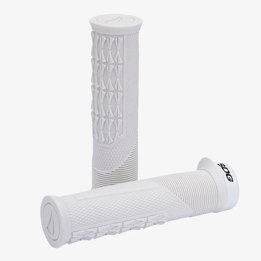 SDG OPEN CORE THRICE gripy 136 mm Bílá