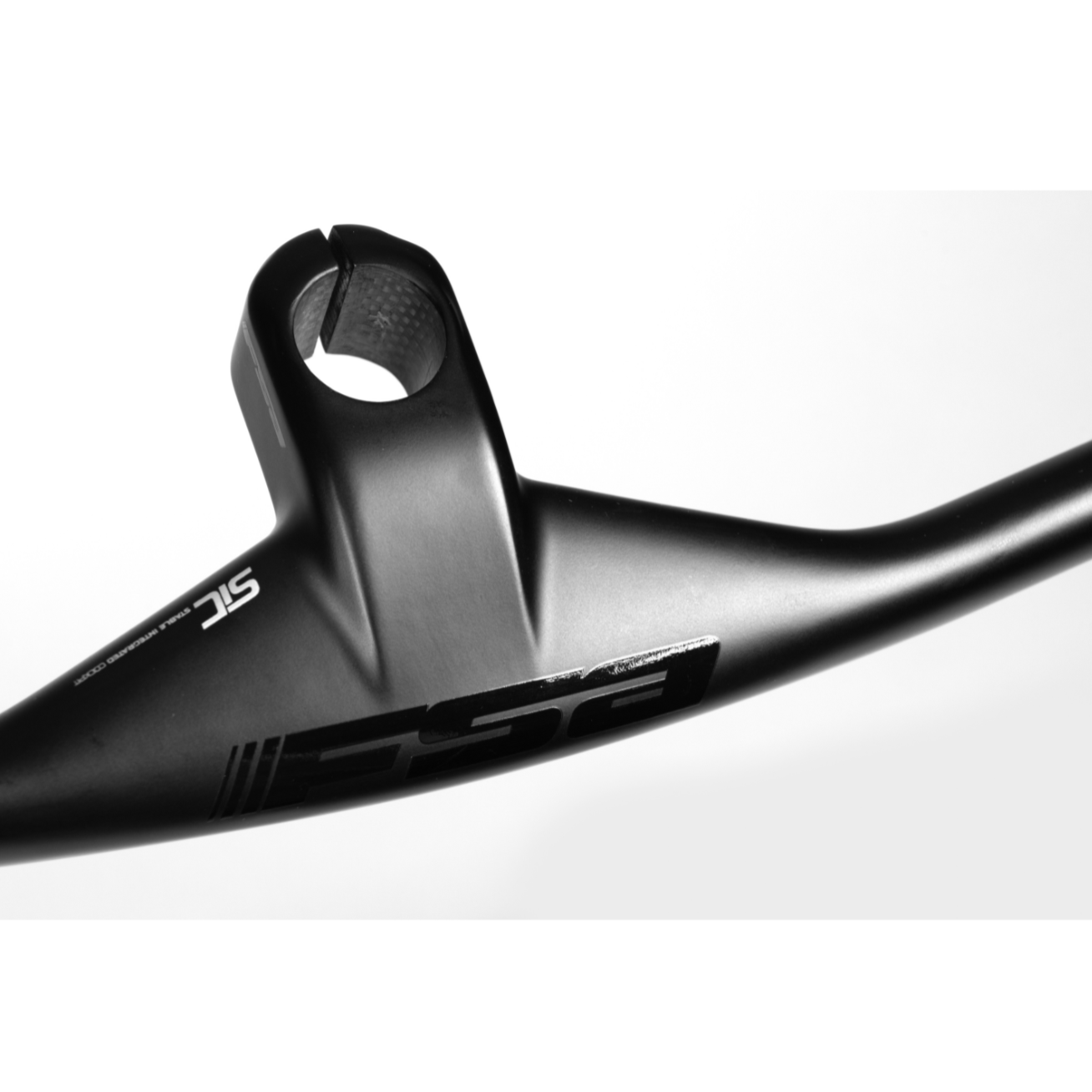 Integrovaná řídítka FSA NS SIC Flat Carbon 60mm x 760mm Carbon