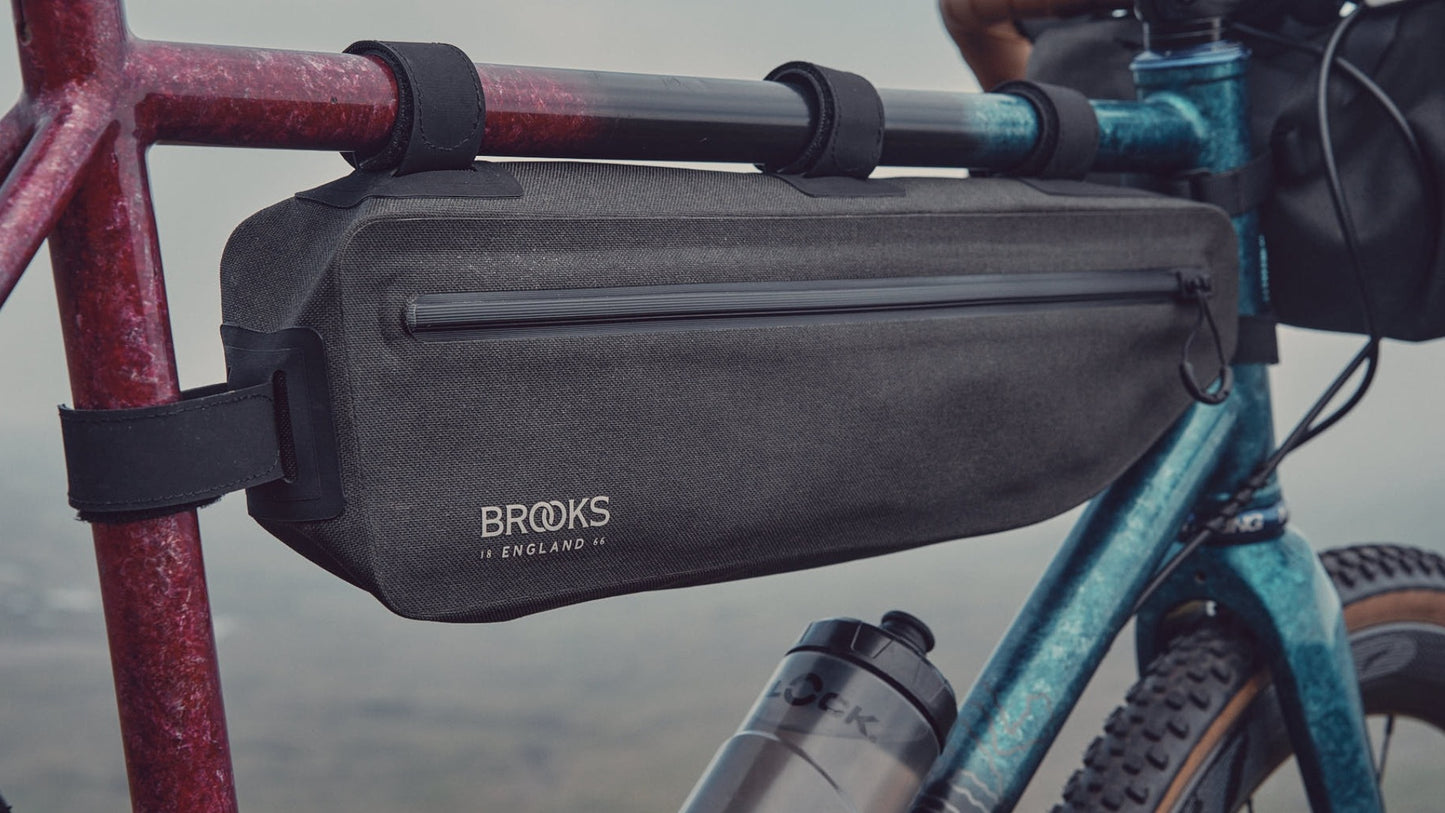 BROOKS SCAPE 3L rámová brašna černá