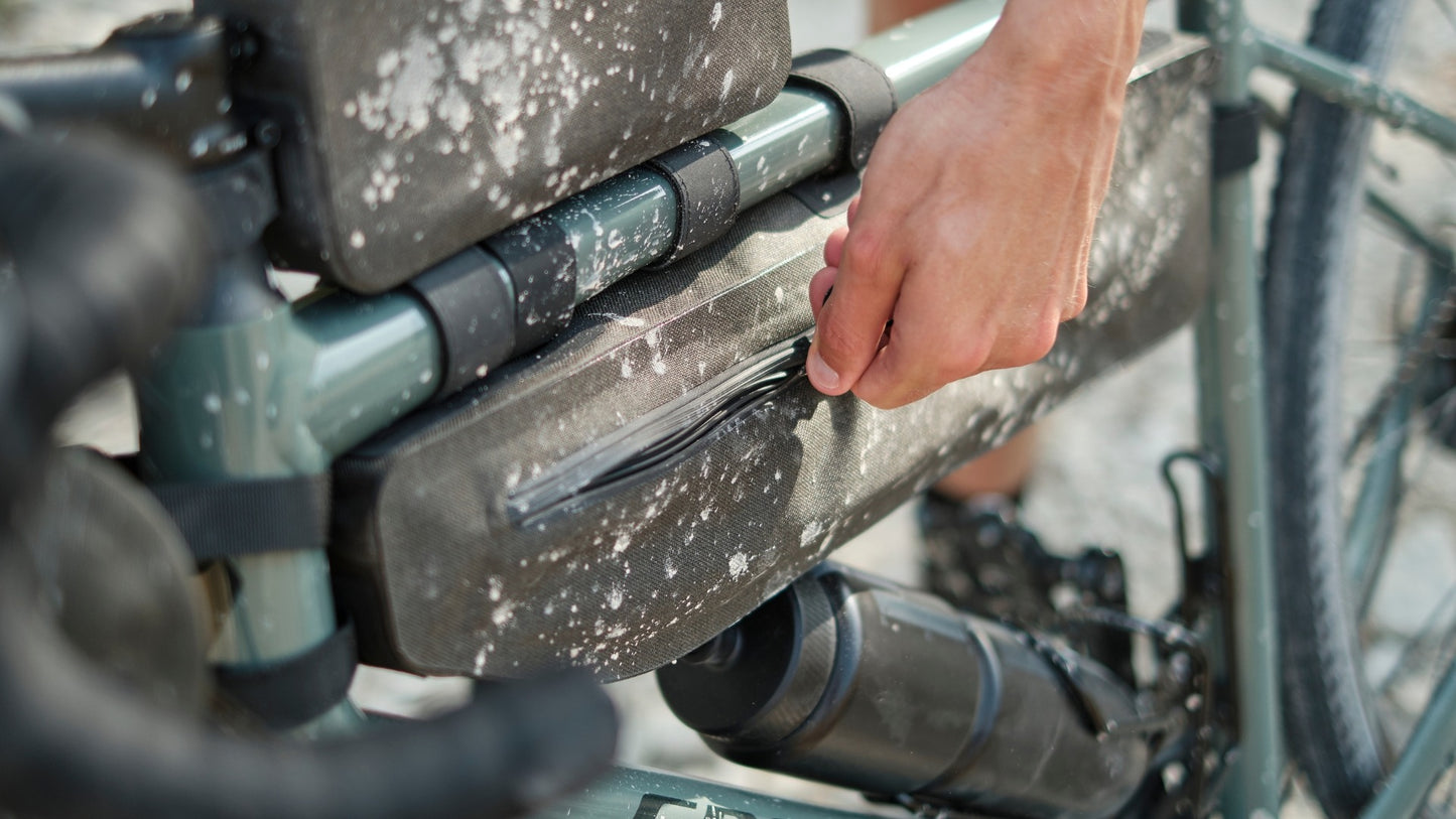 BROOKS SCAPE 3L rámová taška zelená