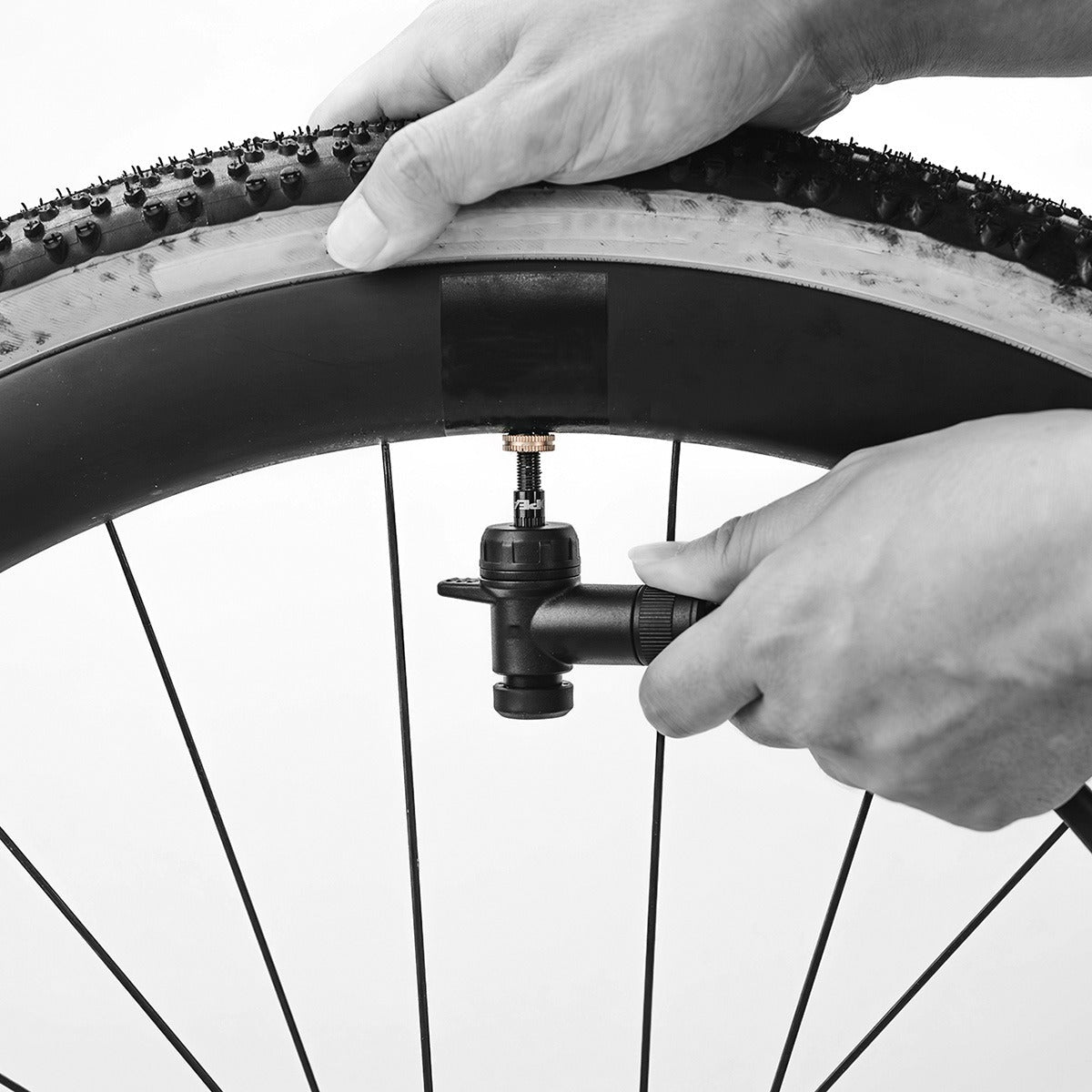 Ventilový adaptér TOPEAK TURBOFLOW COMBO RAPIDHEAD