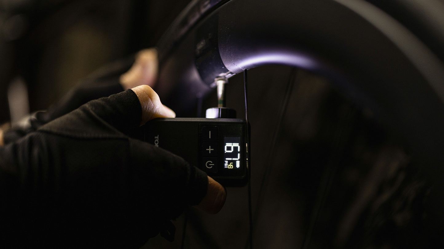 TOPEAK E-BOOSTER DIGITAL MINI Mini elektrické čerpadlo