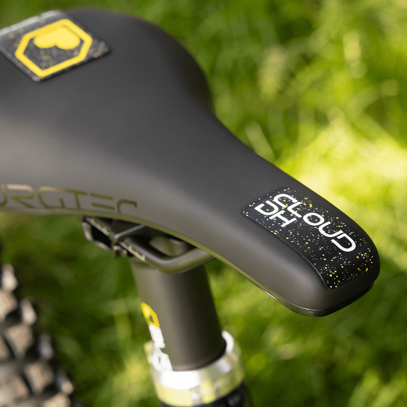 Sedlo BURGTEC THE CLOUD DH