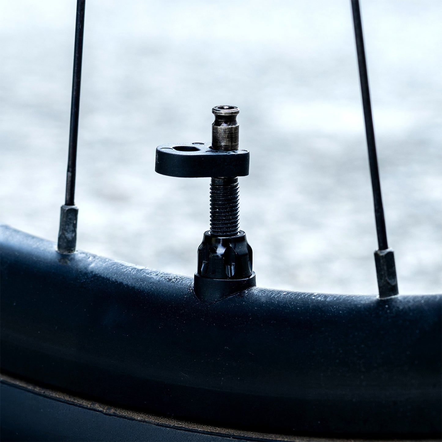 Sada koncovek čerpadla LEZYNE CLICK se 2 ventilovými jádry CLIK