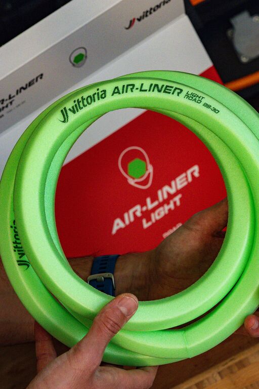 Pěna proti otlakům VITTORIA AIR-LINER LIGHT ROAD 700x28-30