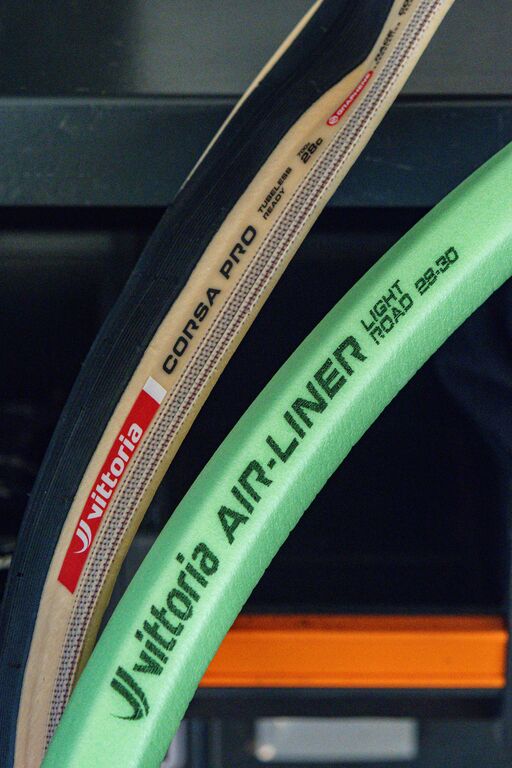 Pěna proti otlakům VITTORIA AIR-LINER LIGHT ROAD 700x28-30