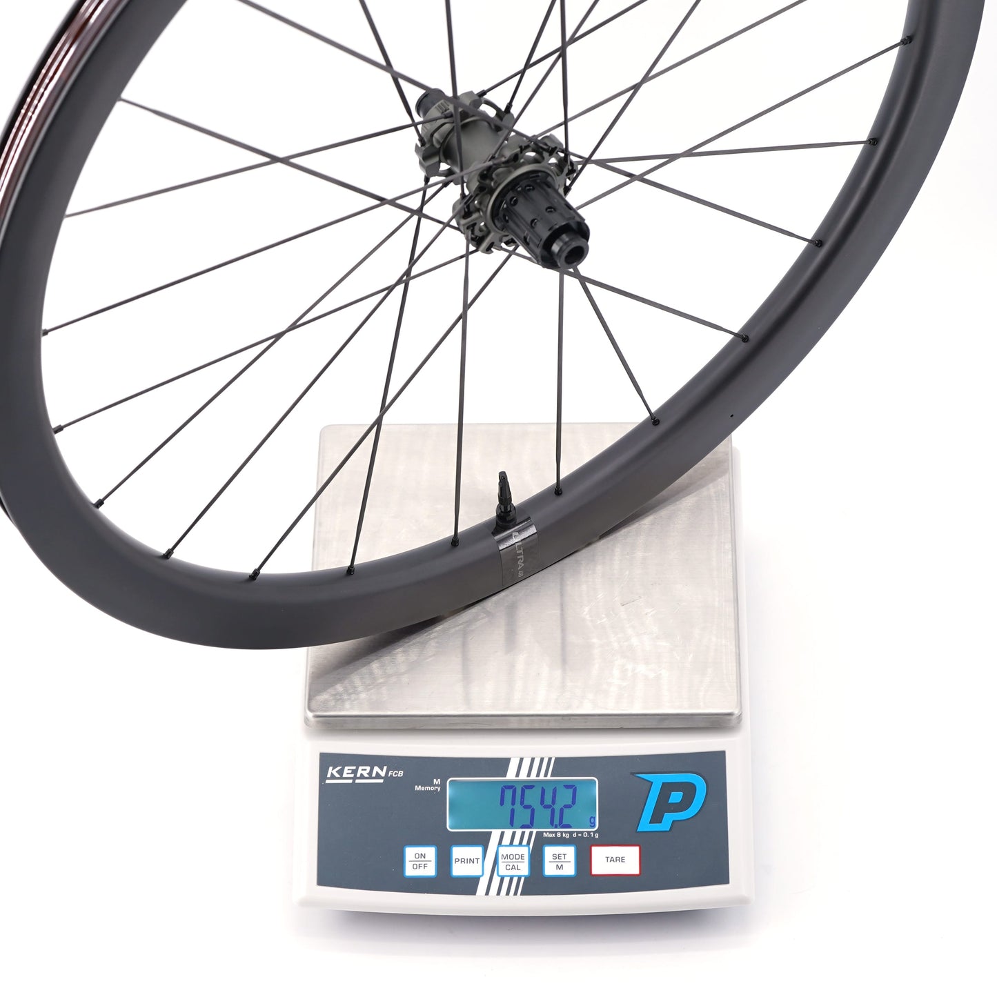 Pairs of SCOM ULTRA Tubeless Ready Wheels (Center Lock)