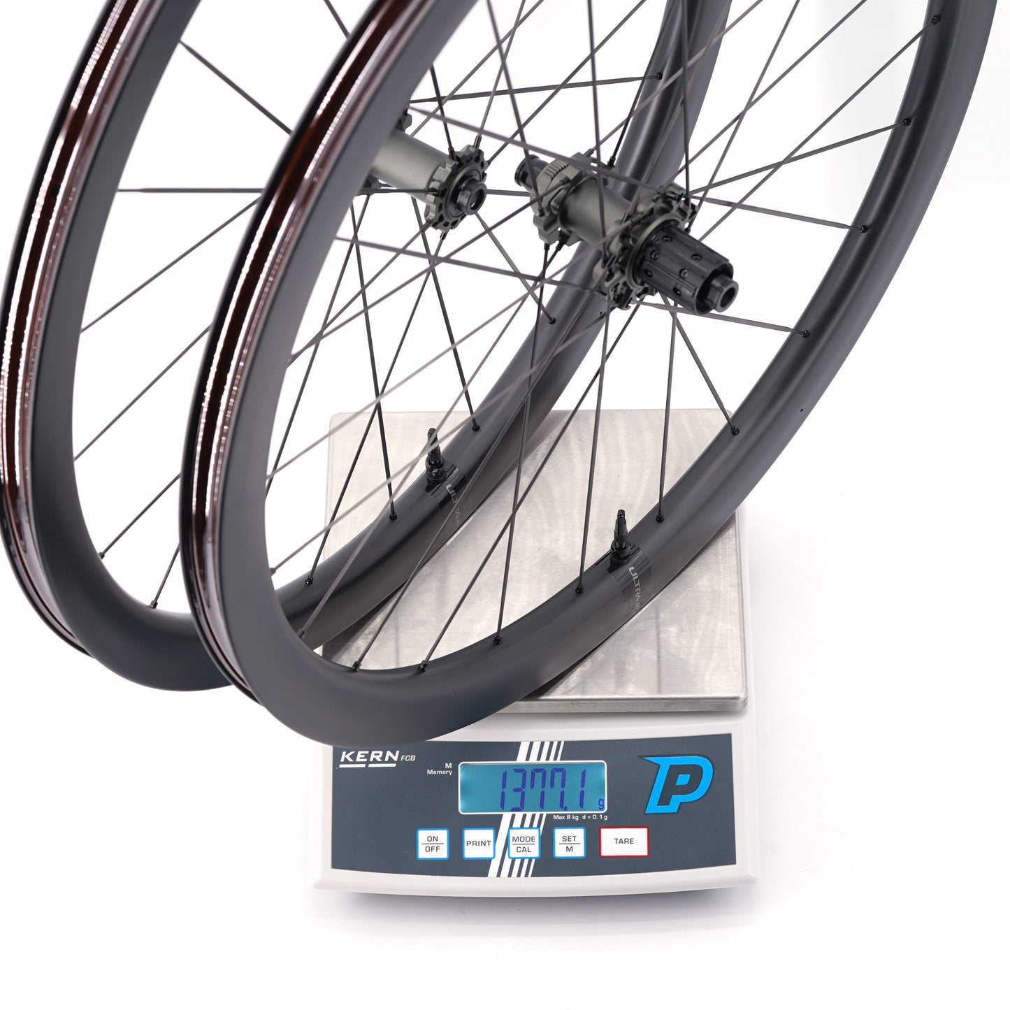 Pairs of SCOM ULTRA Tubeless Ready Wheels (Center Lock)