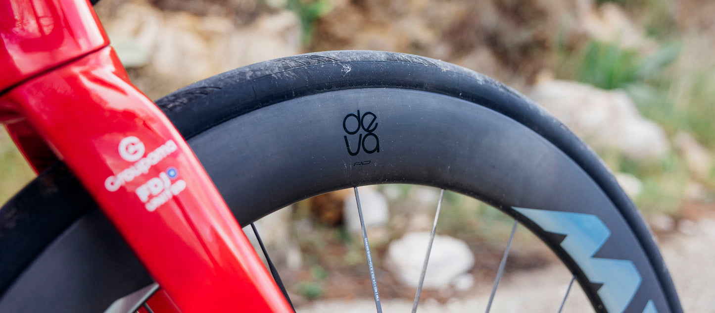 Pár kol MICHE DEVA RD 52 Tubeless Ready (Center Lock) Silver