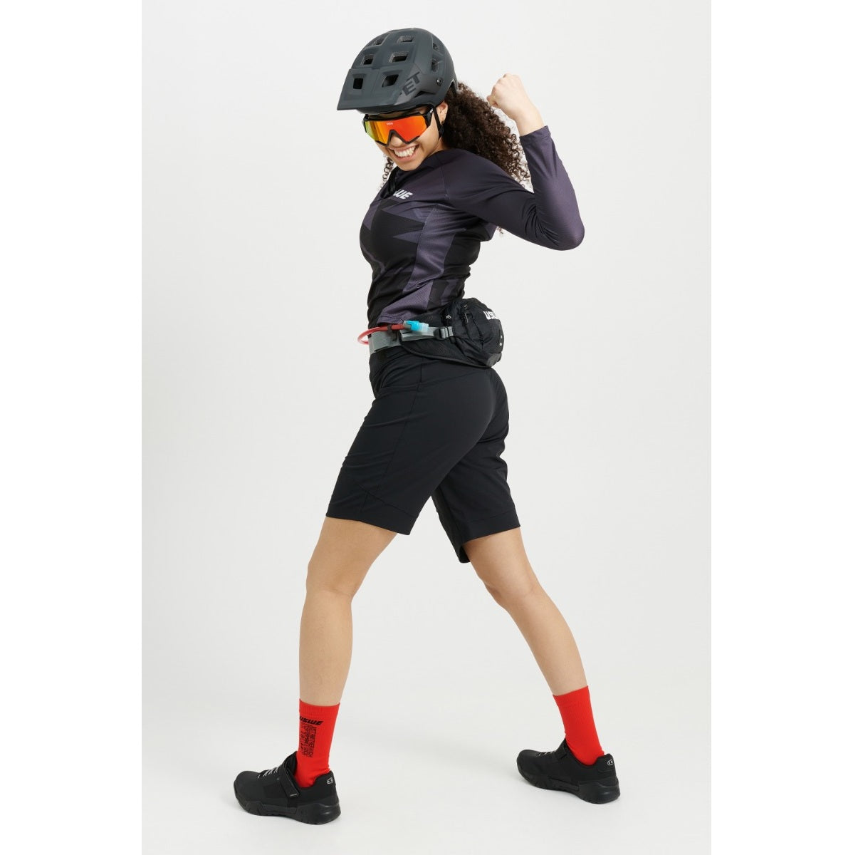 Dámský MTB dres s dlouhým rukávem USWE BERG Black
